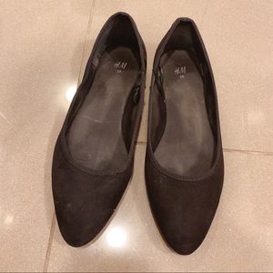H&M black suede flats